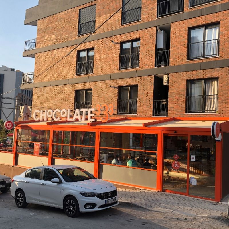 Chocolate 333 markasının lezzetleri artık Buca'da